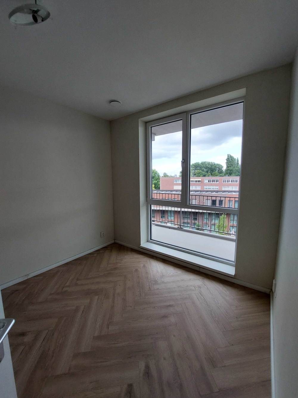 B. Merkelbachsingel 177