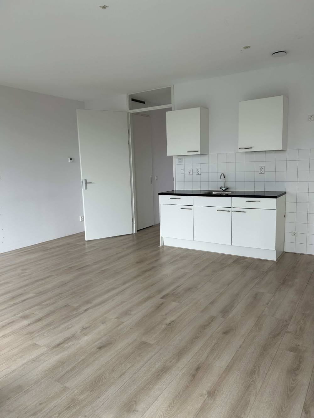 B. Merkelbachsingel 143