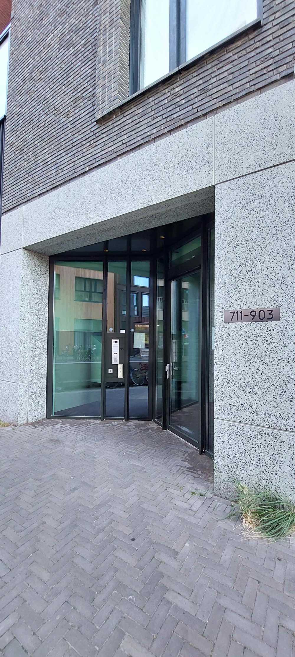 Oostenburgermiddenstraat 745