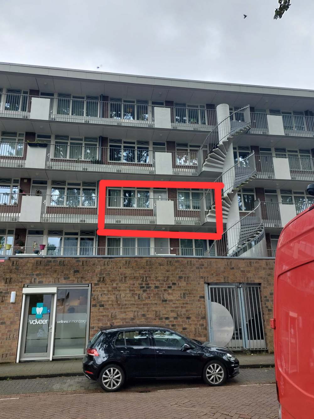 Emmikhovenstraat 43, 1069 DS Amsterdam, Nederland