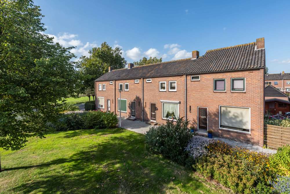 Plantsoen 5, 2971 AW Bleskensgraaf, Nederland