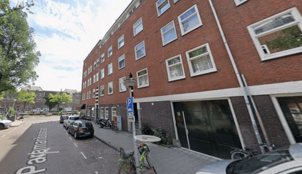 Paramaribostraat 5