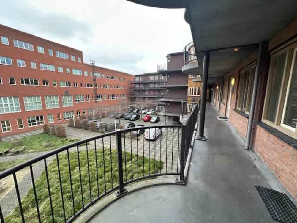 Anton de Komplein 82