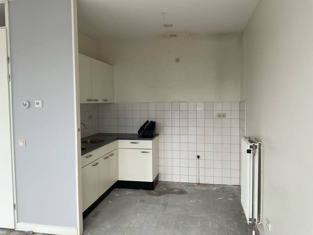 Vertrekspoor 48