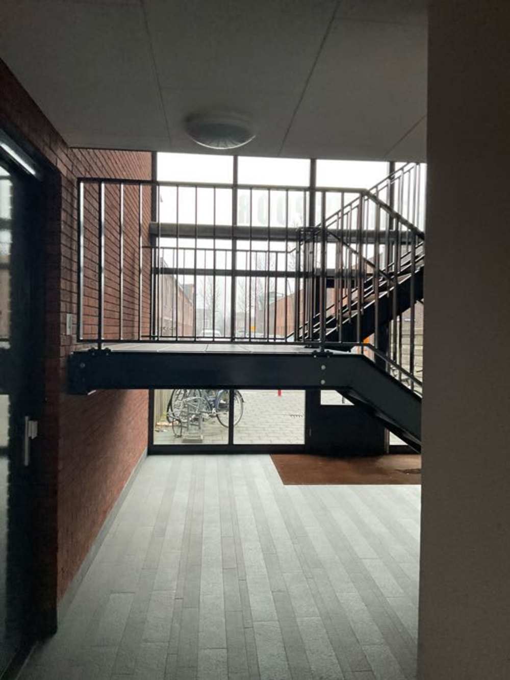 Vertrekspoor 48