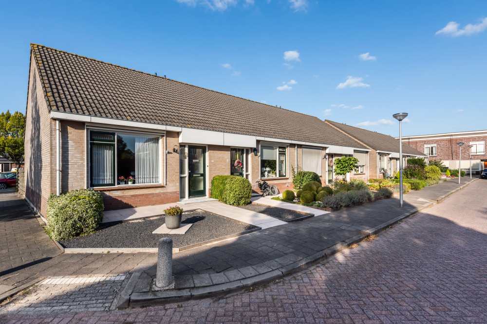 Dotterbloemstraat 16, 2971 BV Bleskensgraaf, Nederland