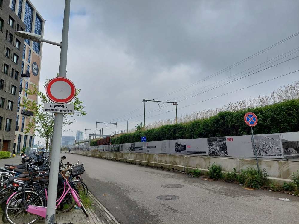 Oostenburgermiddenstraat 440