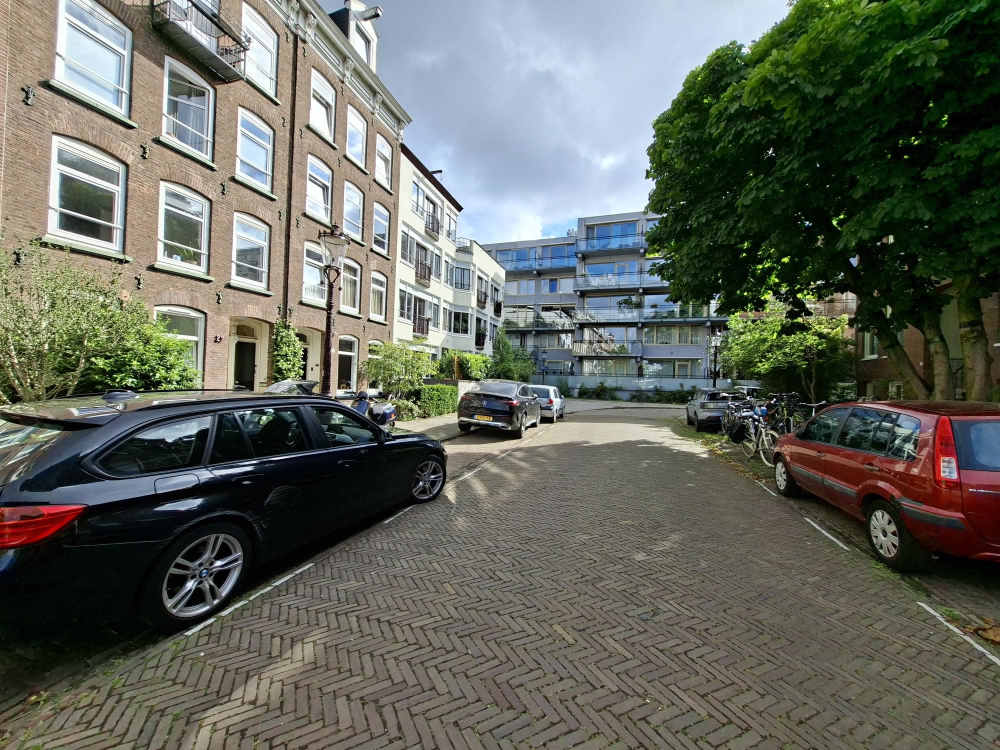Burmanstraat 25III