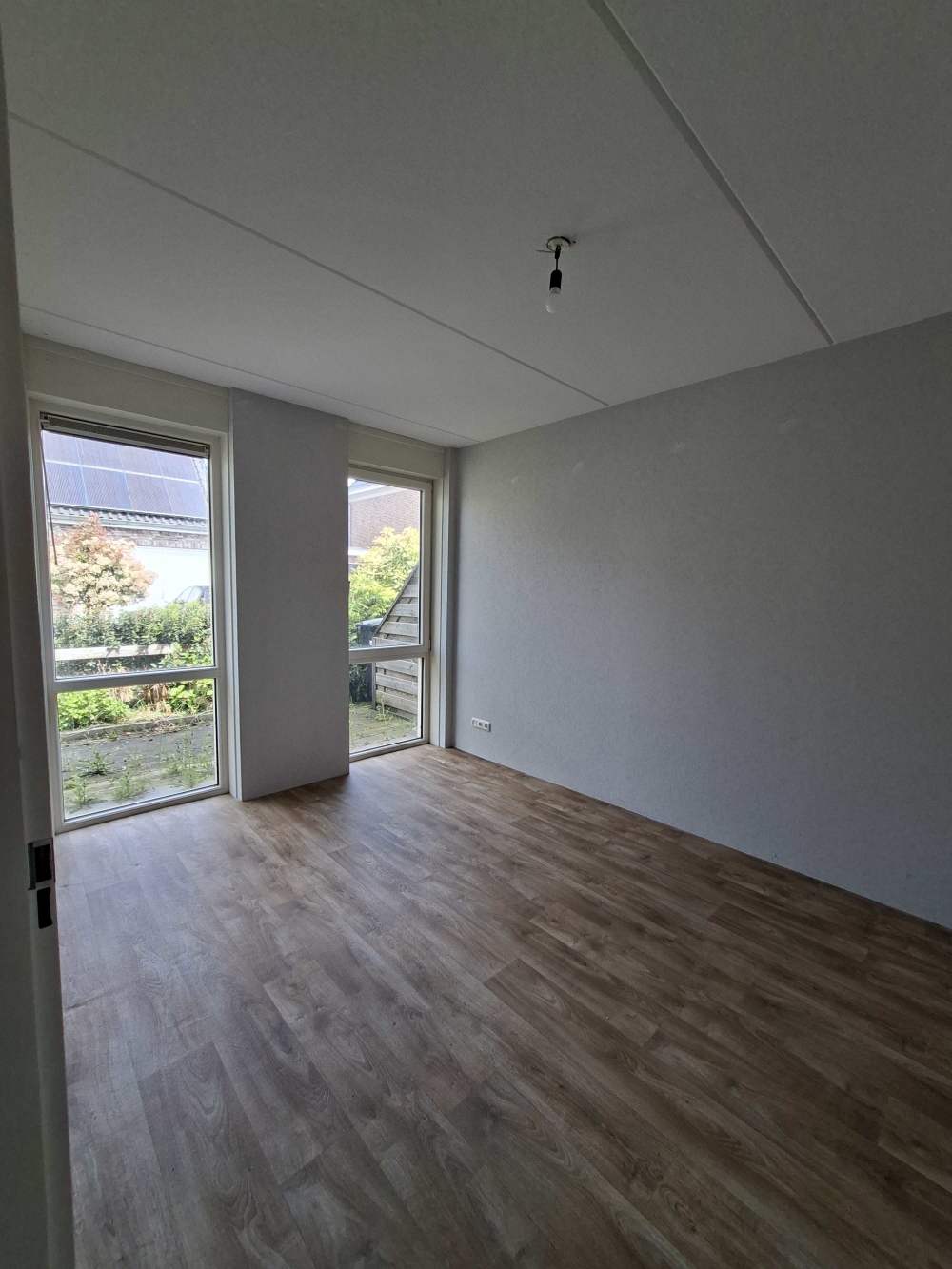 Charles Barklastraat 9