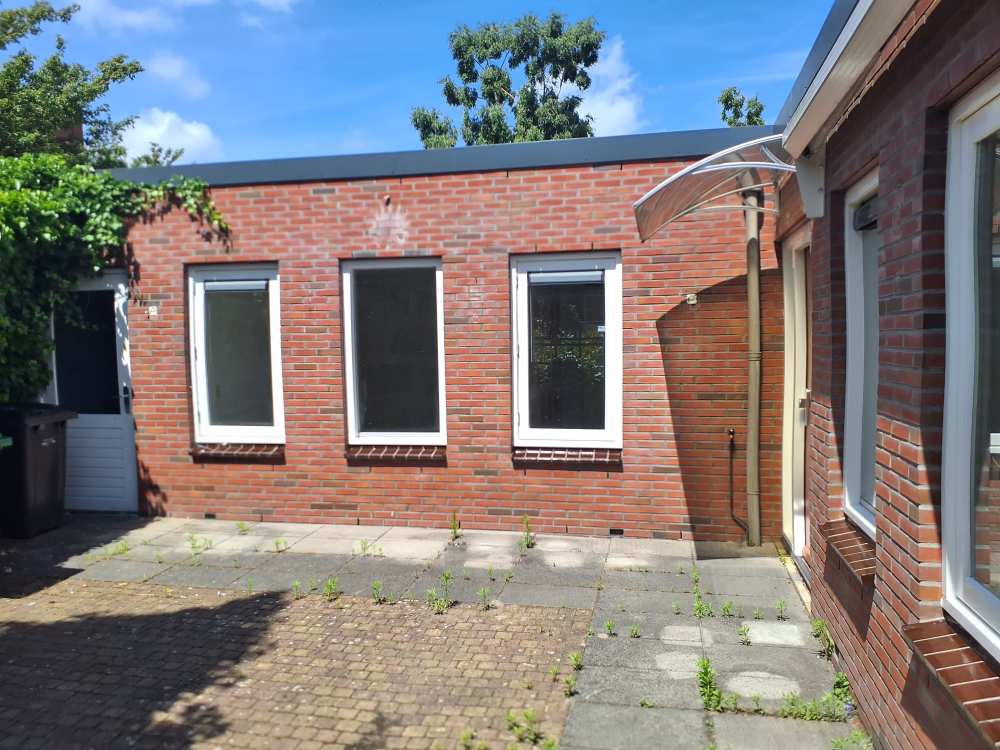 John Raedeckerstraat 1