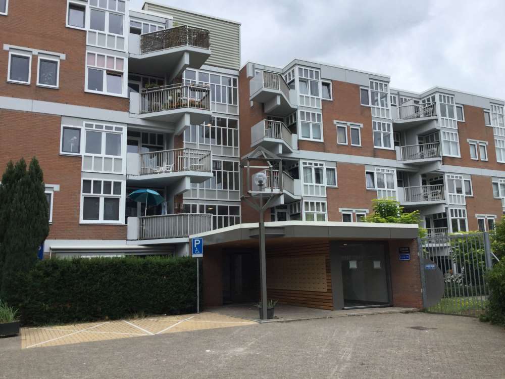 Lopikhof 102