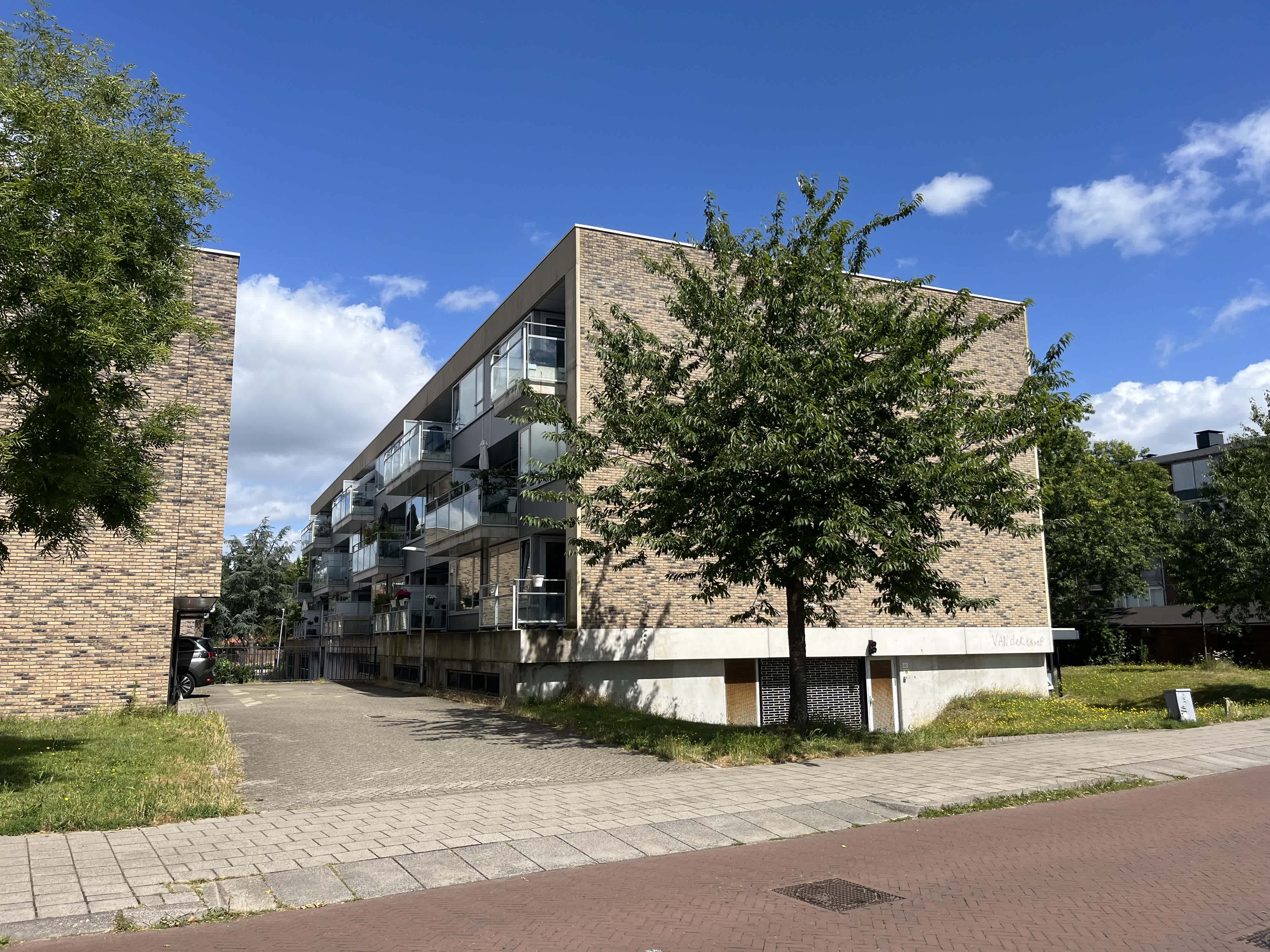 appartementen te huur op Beeklaan 34