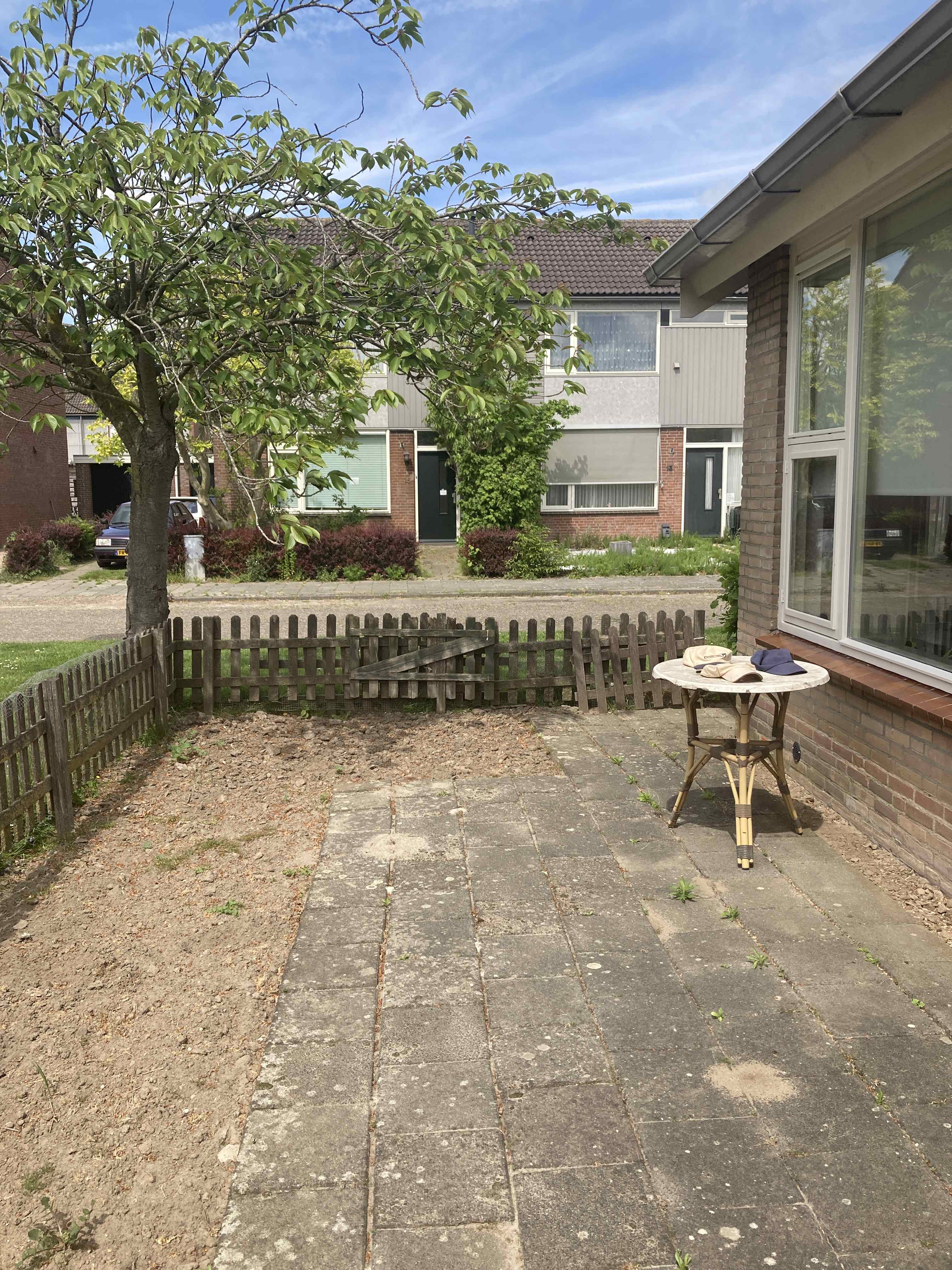 Den Dissel 8 - Giessen