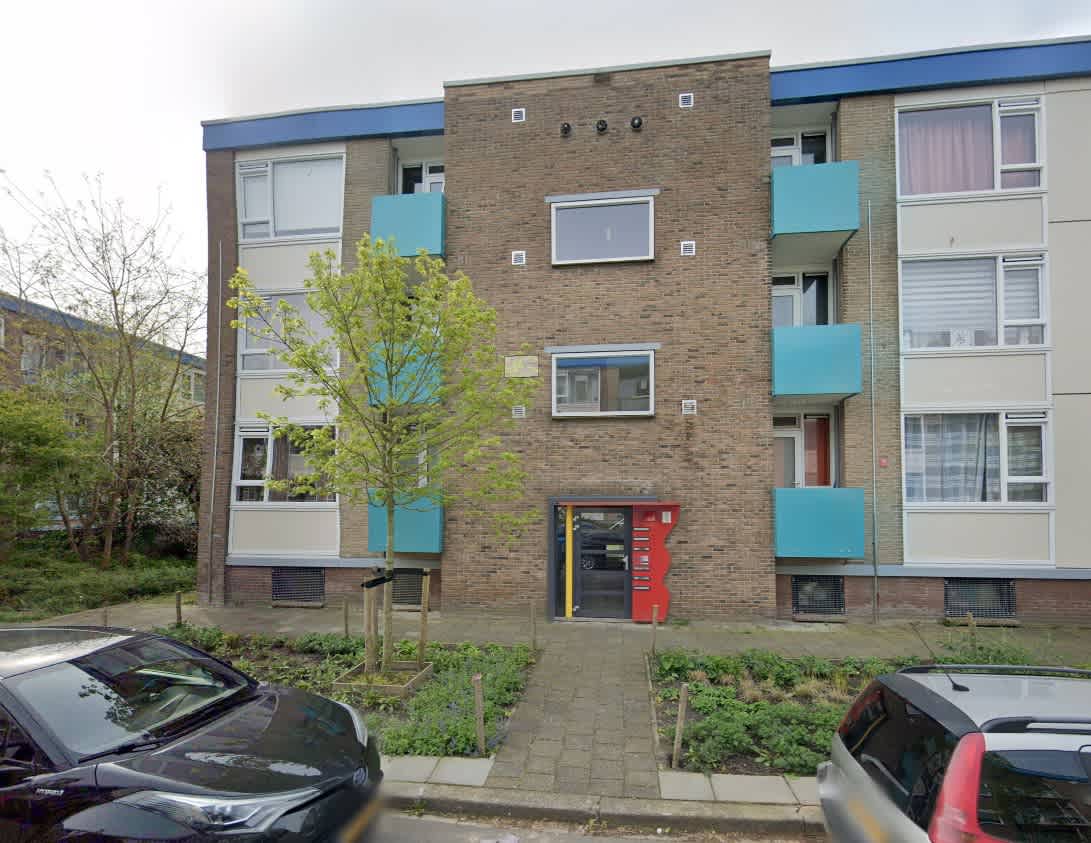 Hagedisstraat 8, Groningen