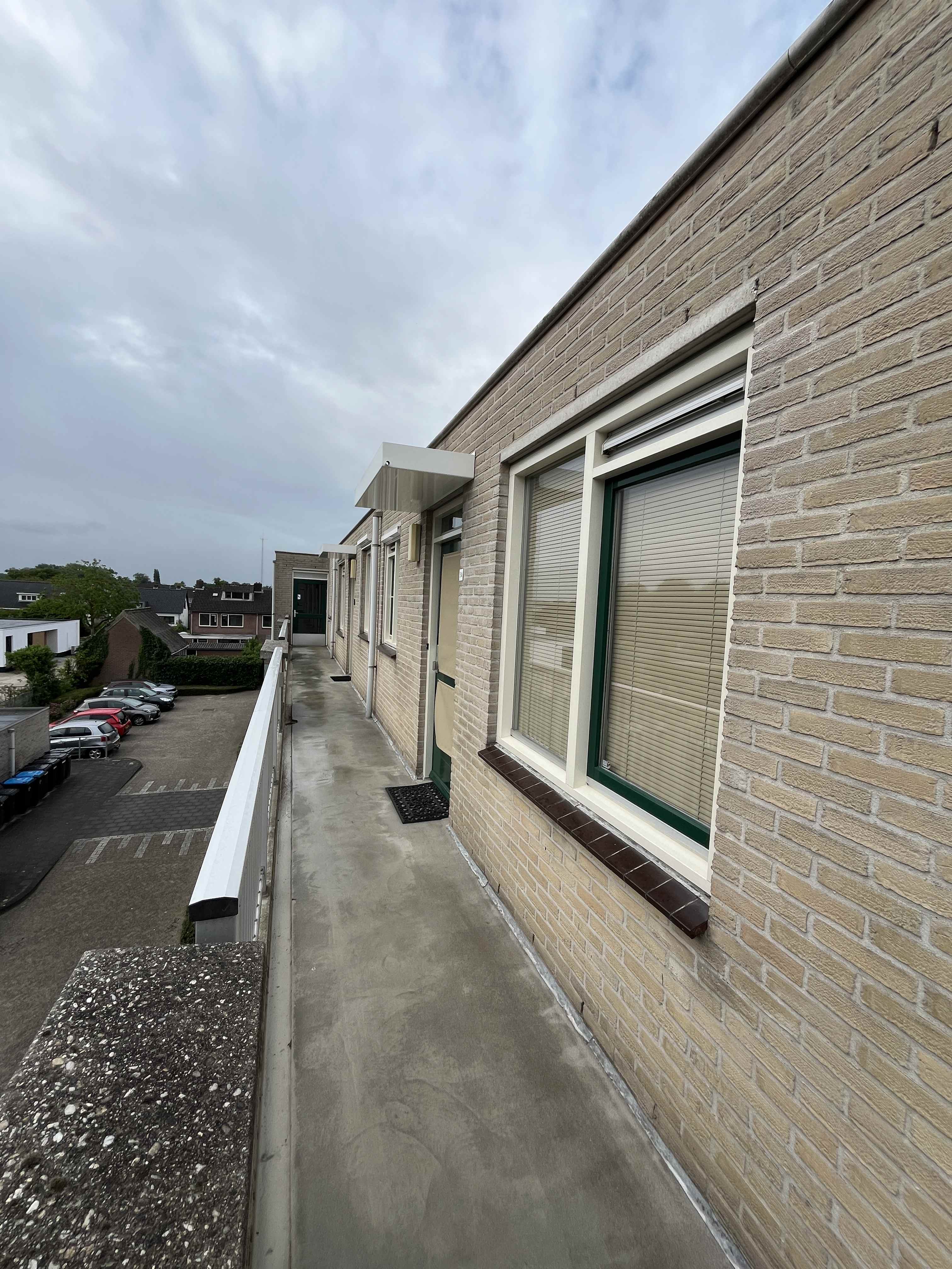 Past. Bronsgeeststraat 34 - Beneden-Leeuwen