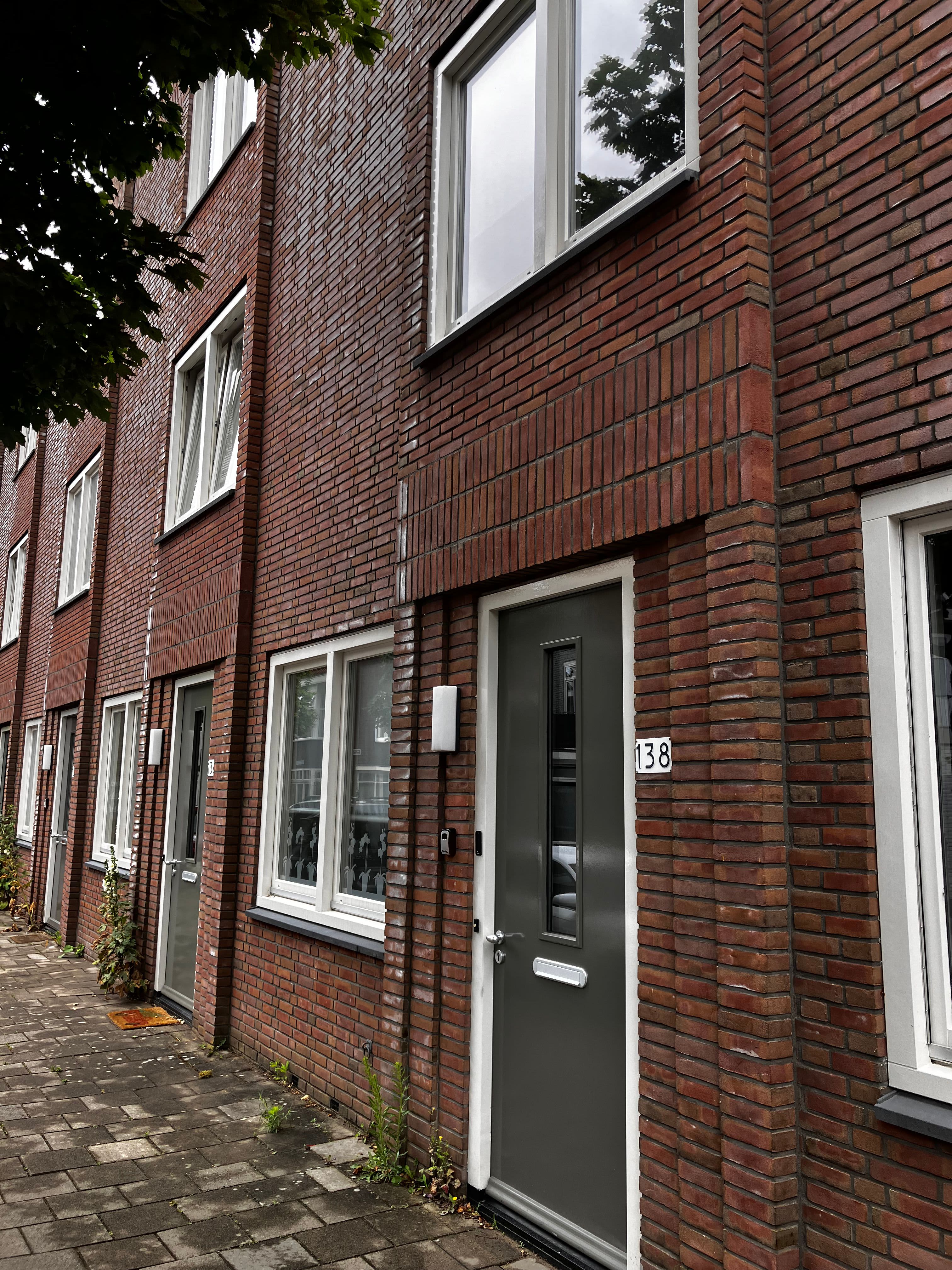 homes for rent on Dr. Schaepmanstraat 138