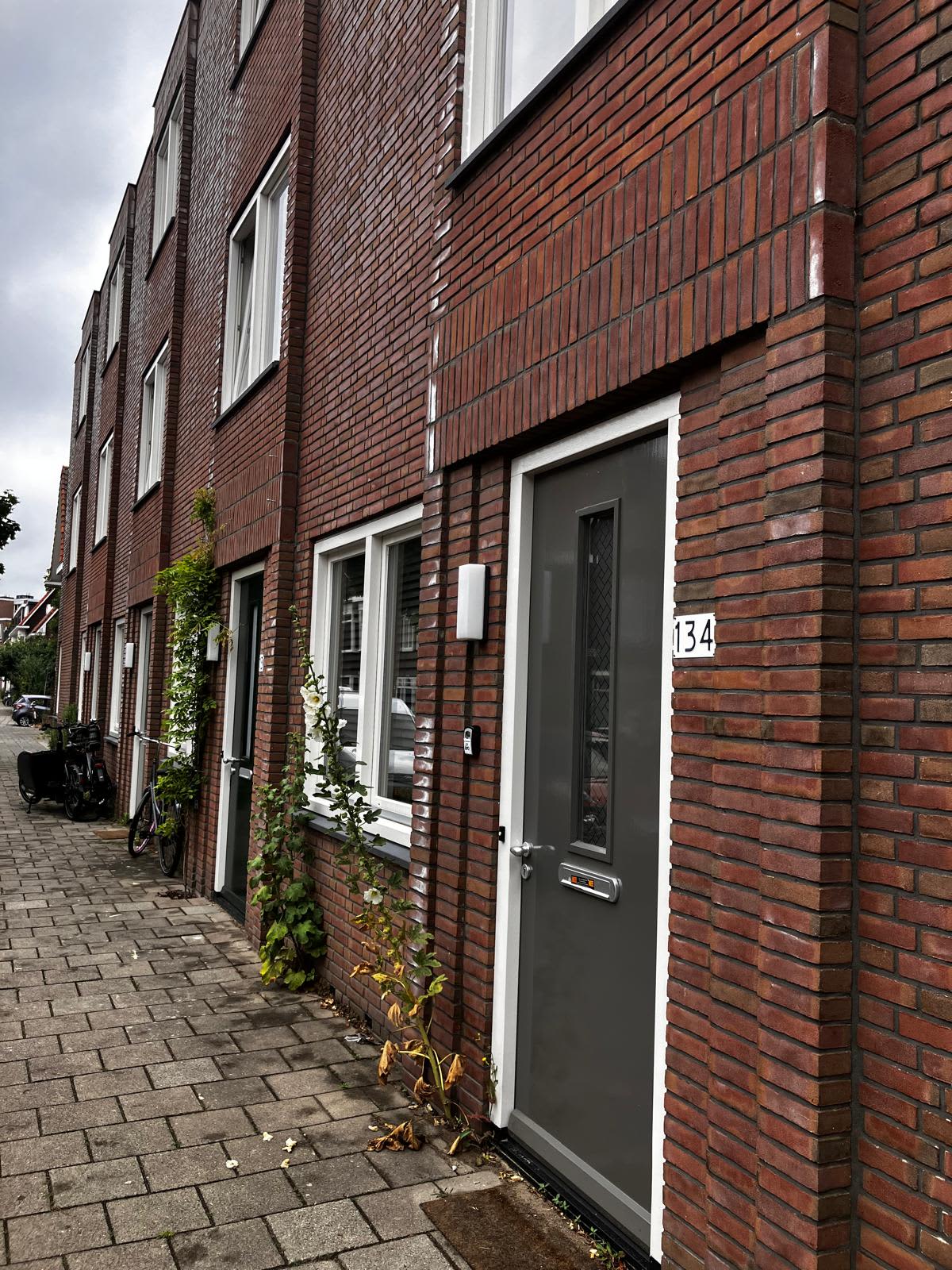 homes for rent on Dr. Schaepmanstraat 134