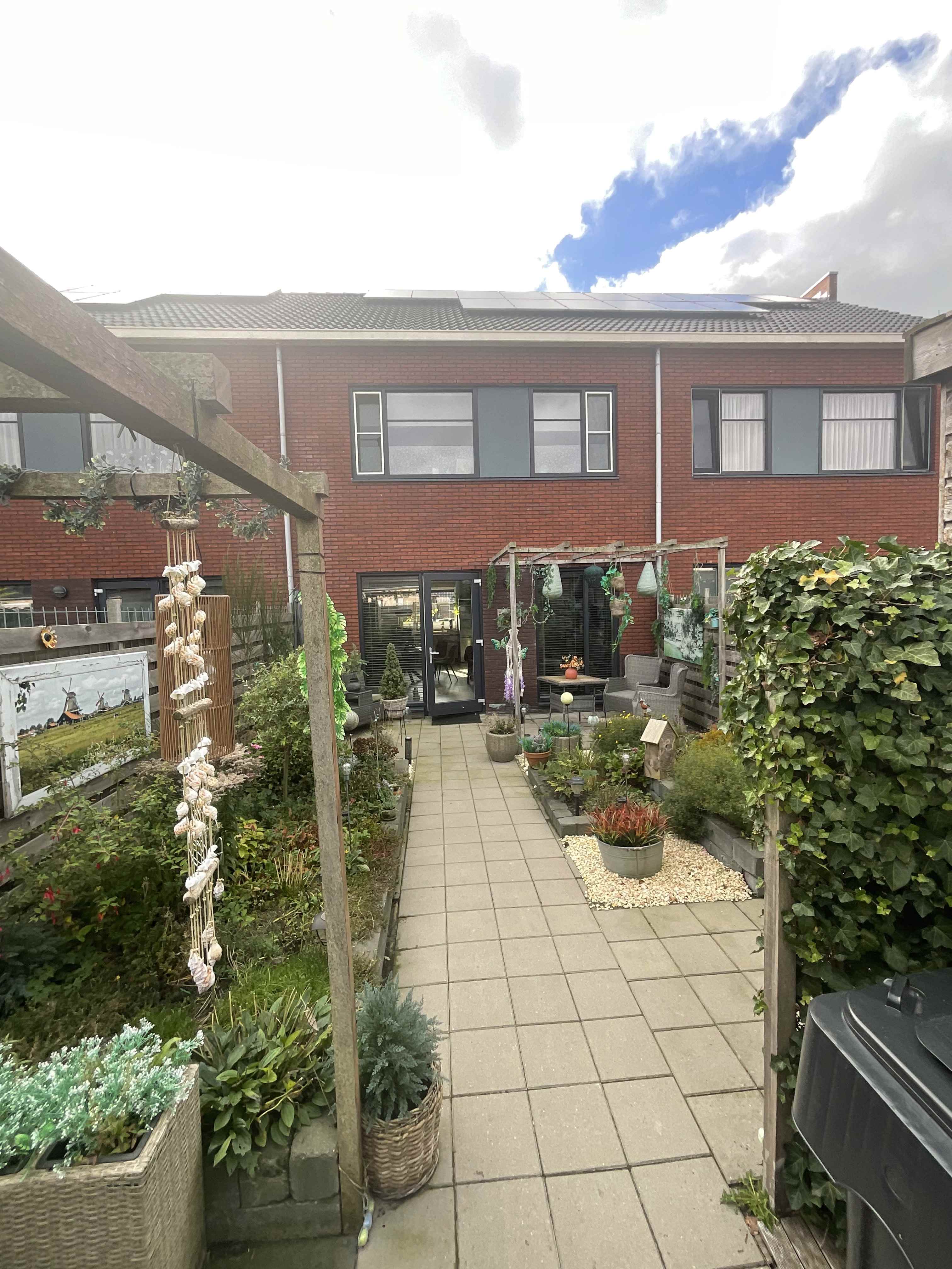 Ticheldobbe 27 - Middelstum