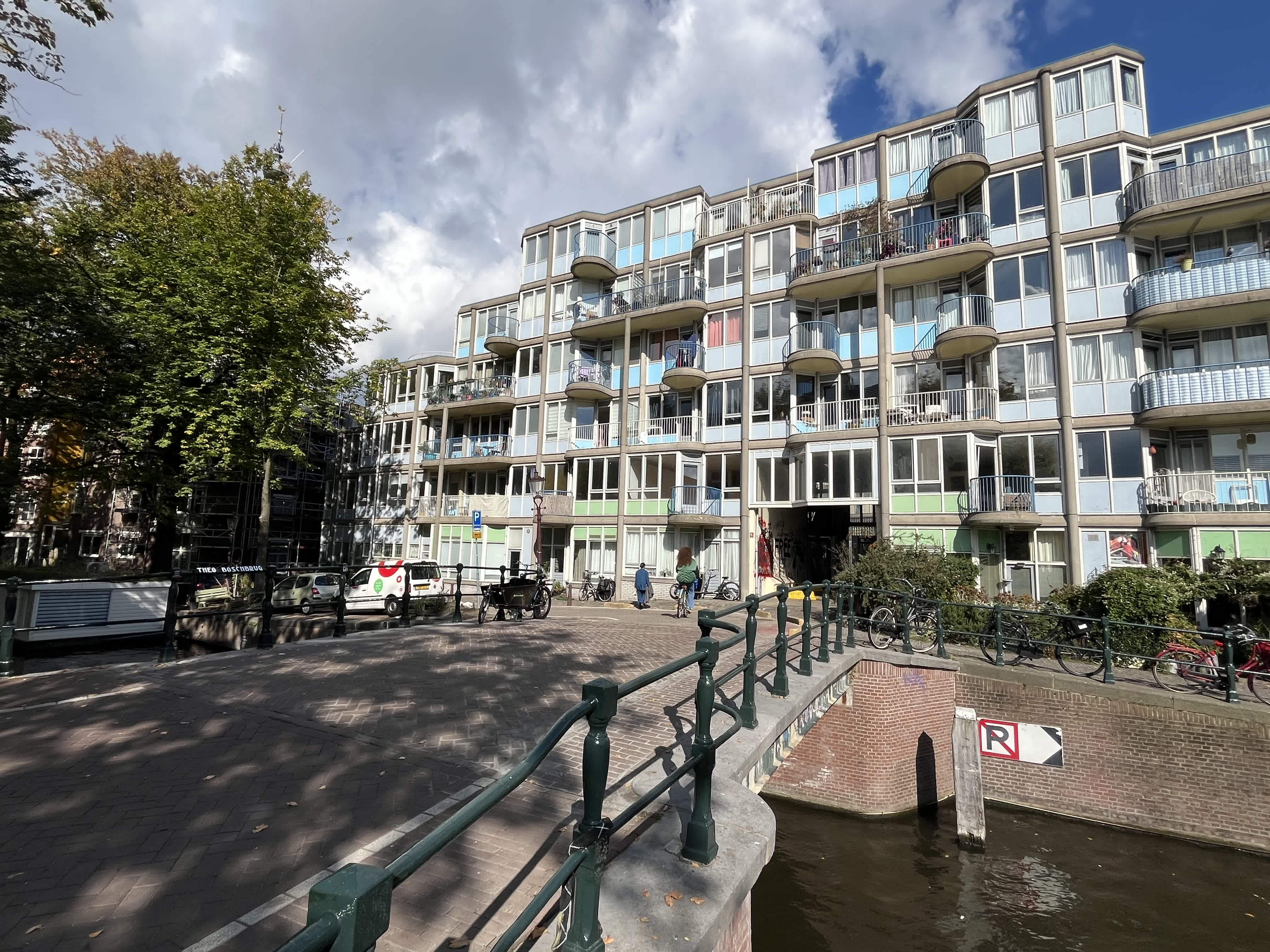 Pentagon 37 - Amsterdam