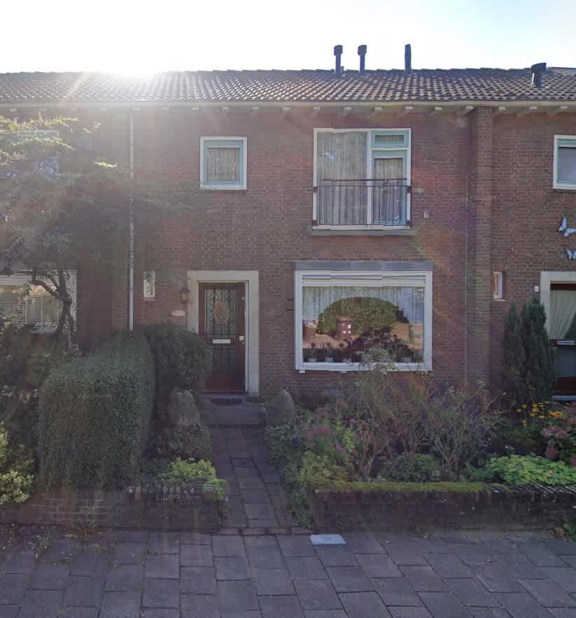 free-sector-houses for rent on Christiaan Huygenslaan 9