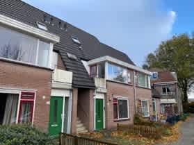 homes for rent on Waalstraat 262