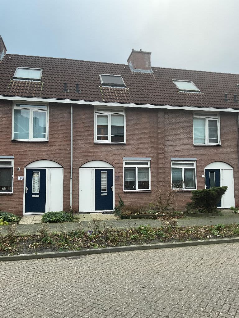 homes for rent on Dr. C. Voogdplein 98