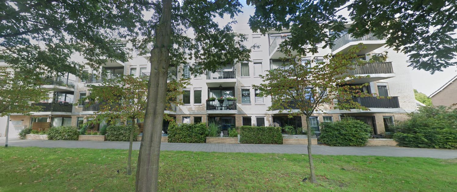 Schokker 80 - Huizen