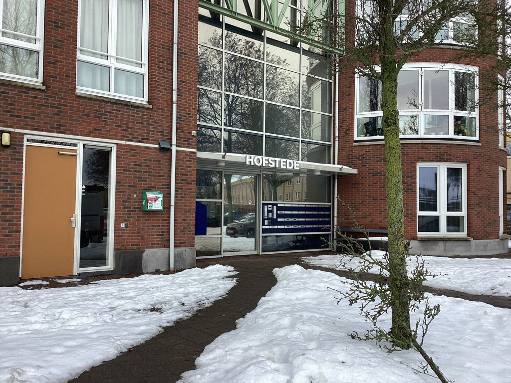 Fluweelmos 168 - Houten