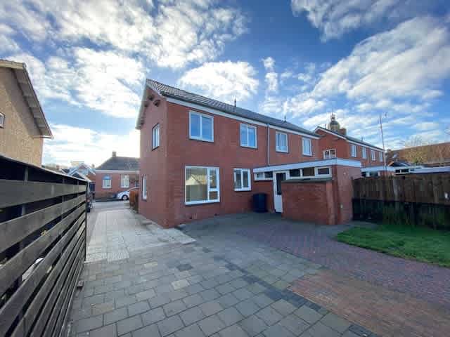 Hoogstraat 24 - Eenrum