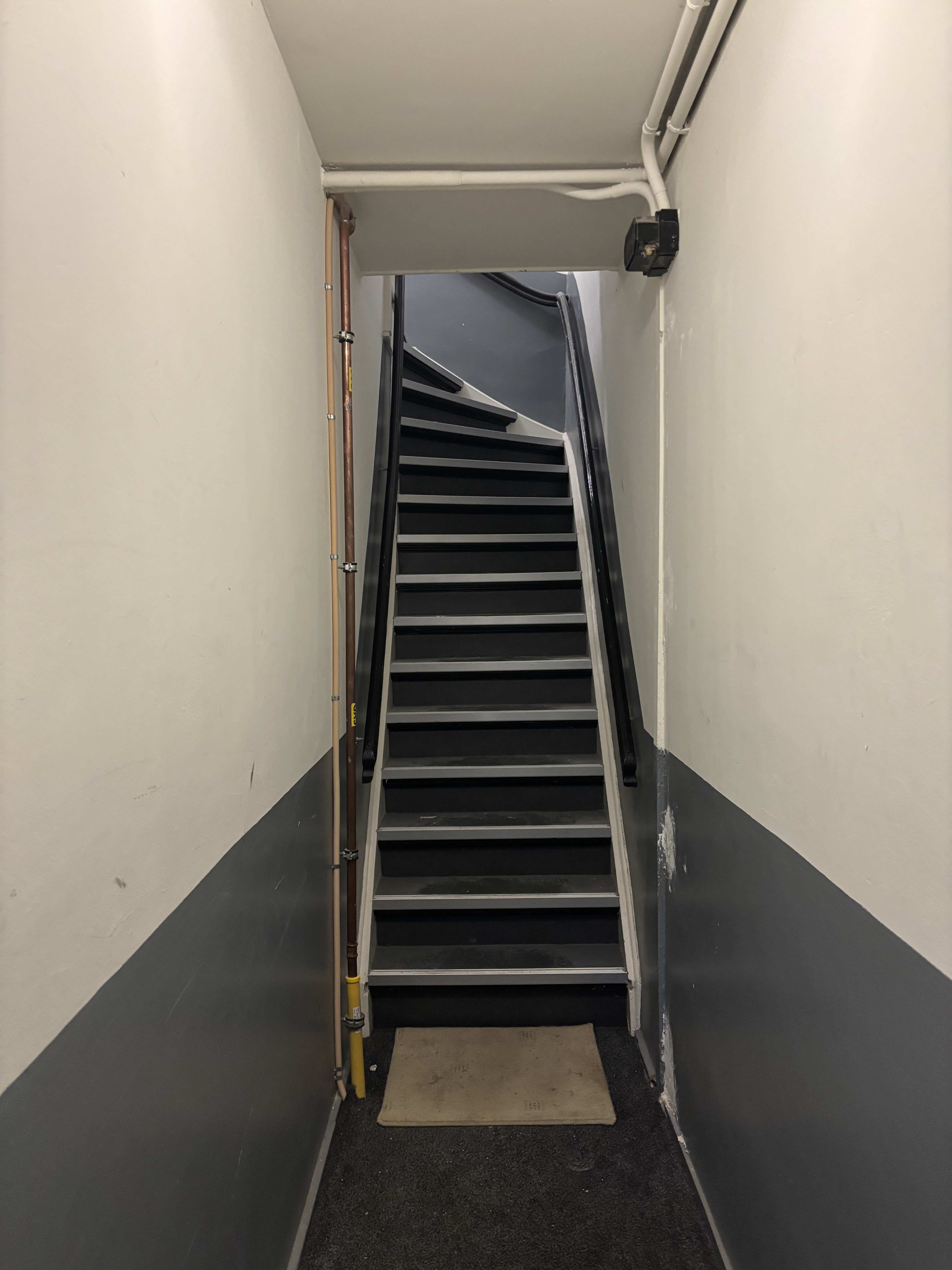 Hoofdweg 2121 - Amsterdam