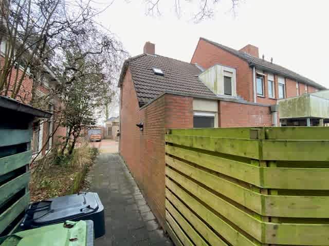 Hoofdstraat 16 - Kloosterburen