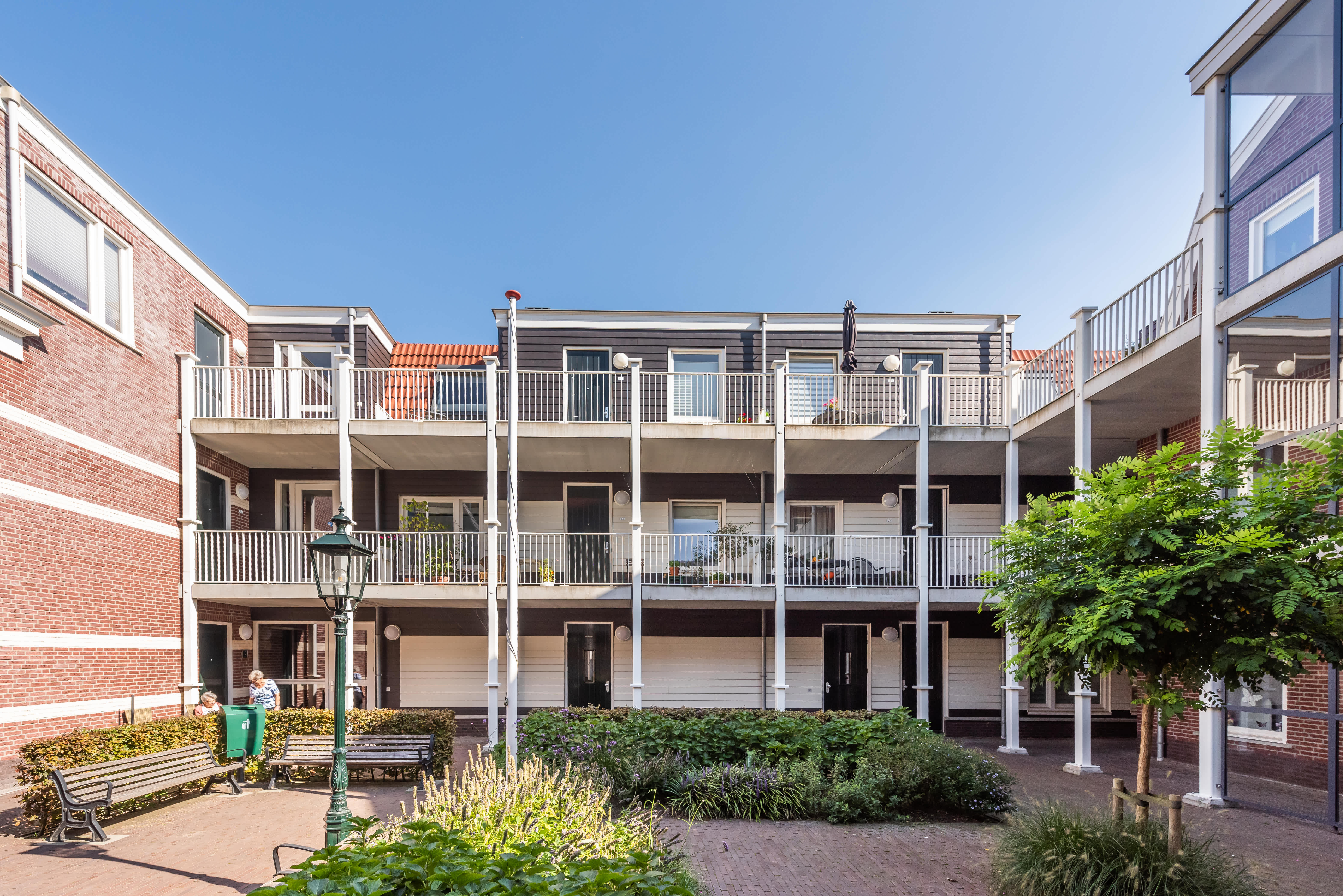 Burgemeester Boudet van Damstraat 2 - Oud-Alblas