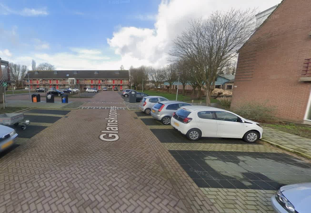 Glanskopmees 44 - Uithoorn