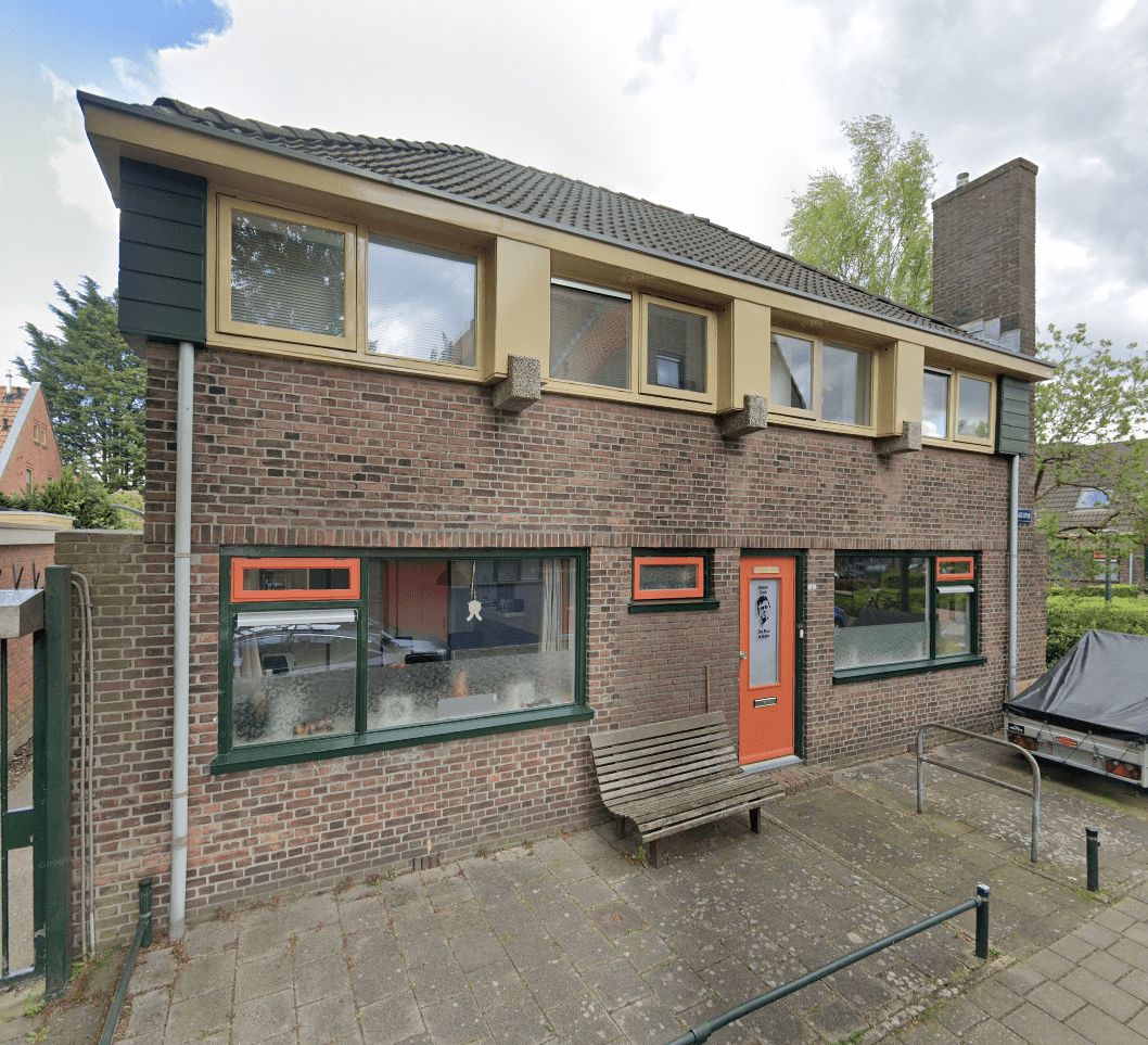 Azaleapad 1, Groningen