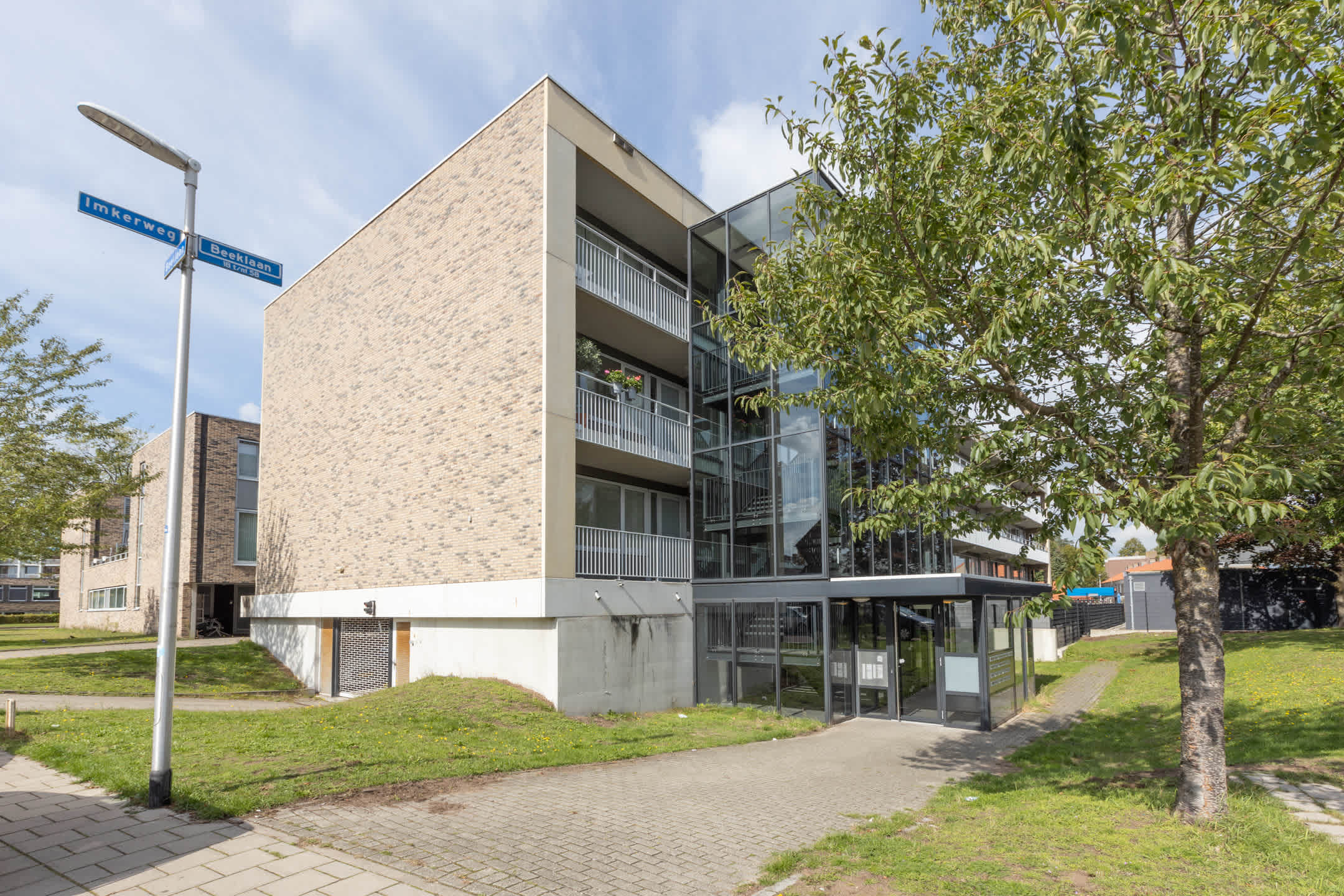 appartementen te huur op Beeklaan 18