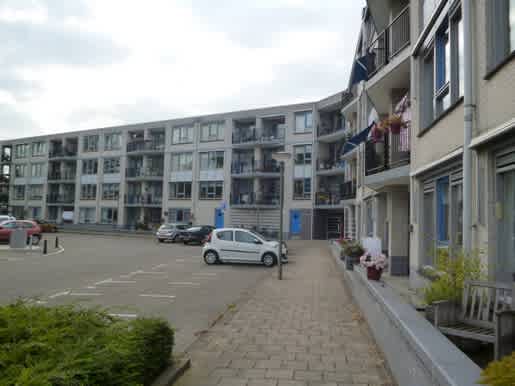 Van Doesburg-erf 218 Dordrecht