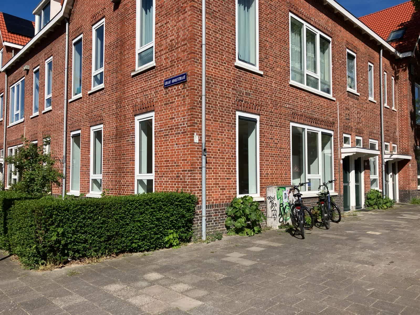 Koninginnelaan 30, Groningen
