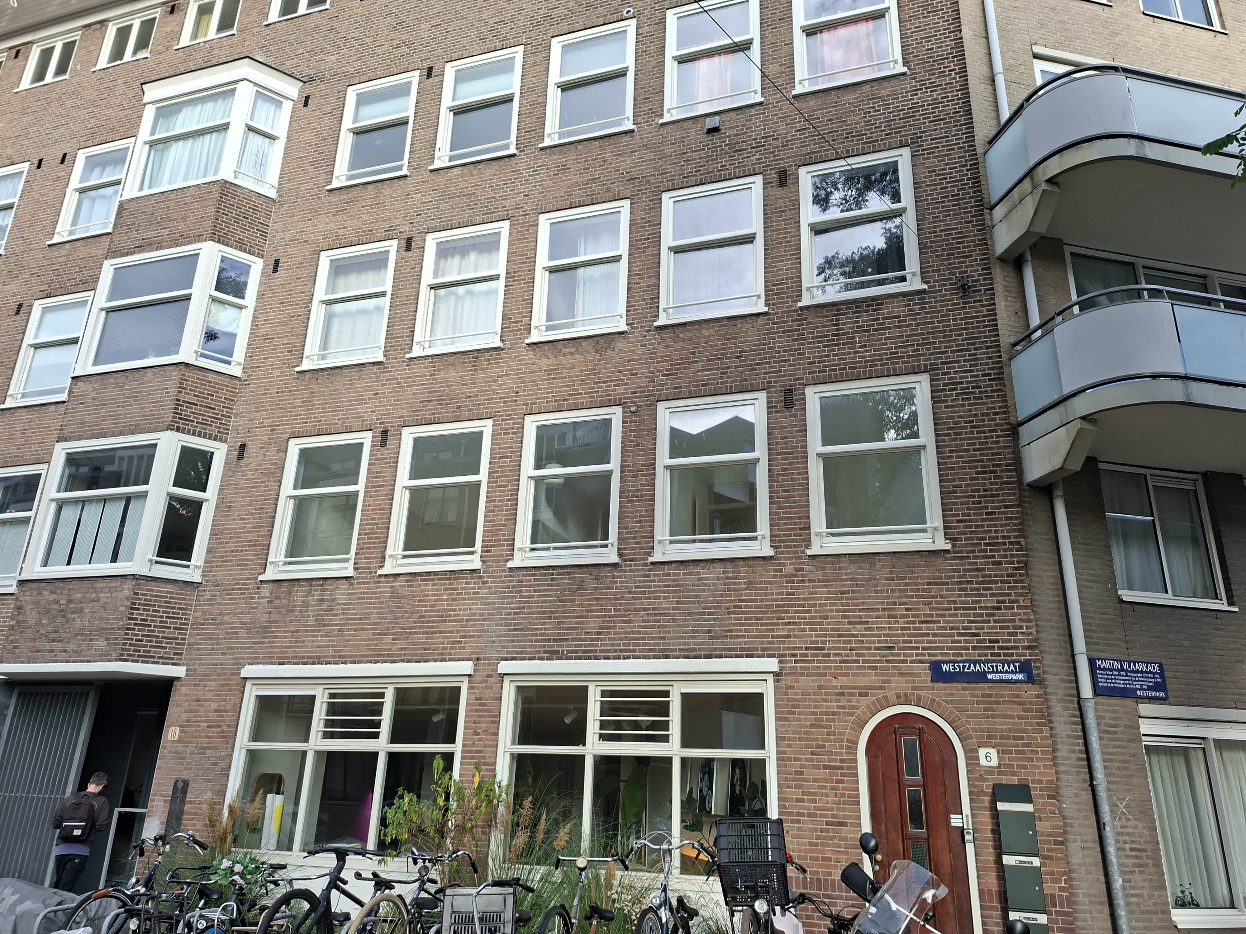 Portiekwoning in Amsterdam