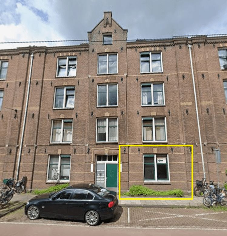 Portiekwoning in Amsterdam