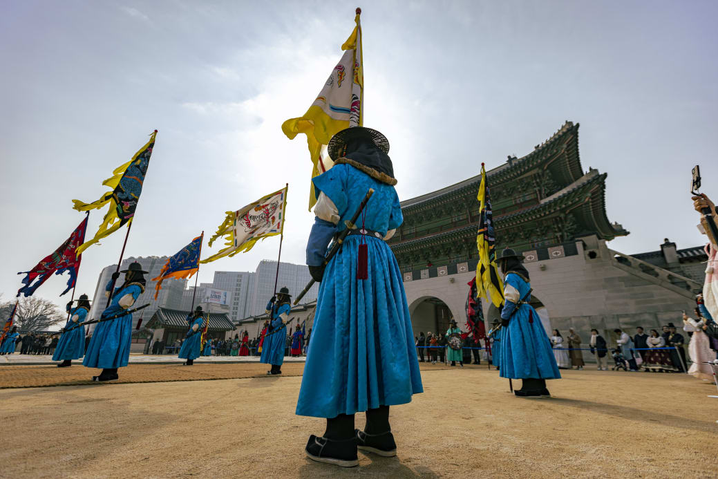 Changing of the guards at Gyeongbokgung Palace in Seoul