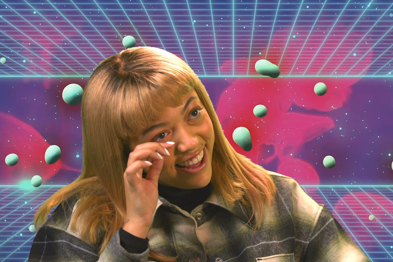 HOLD: Mahalia's energy reading with a celebrity psychic