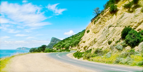Why use car hire from Cape Town International Airport?