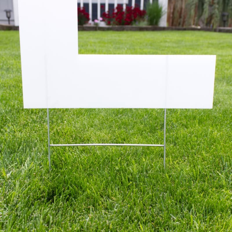 Small Wireframe H Stands