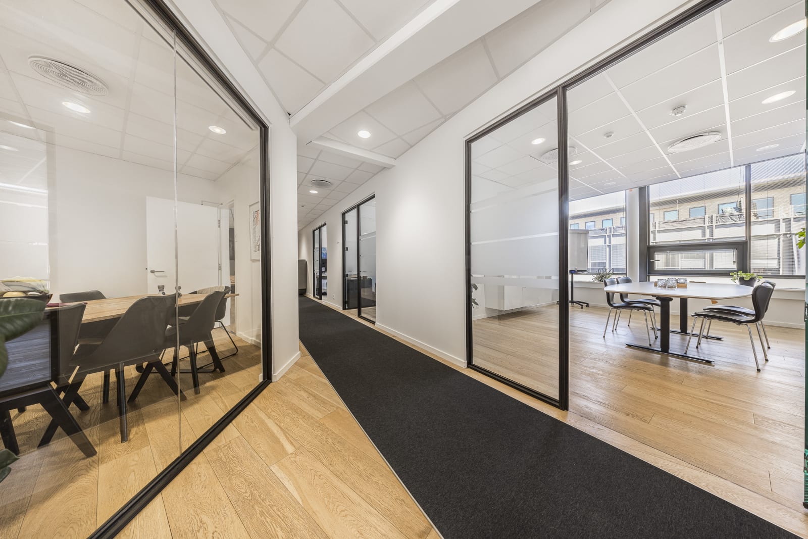 262 m² indbydende klinik/kontor ved Lyngby St.