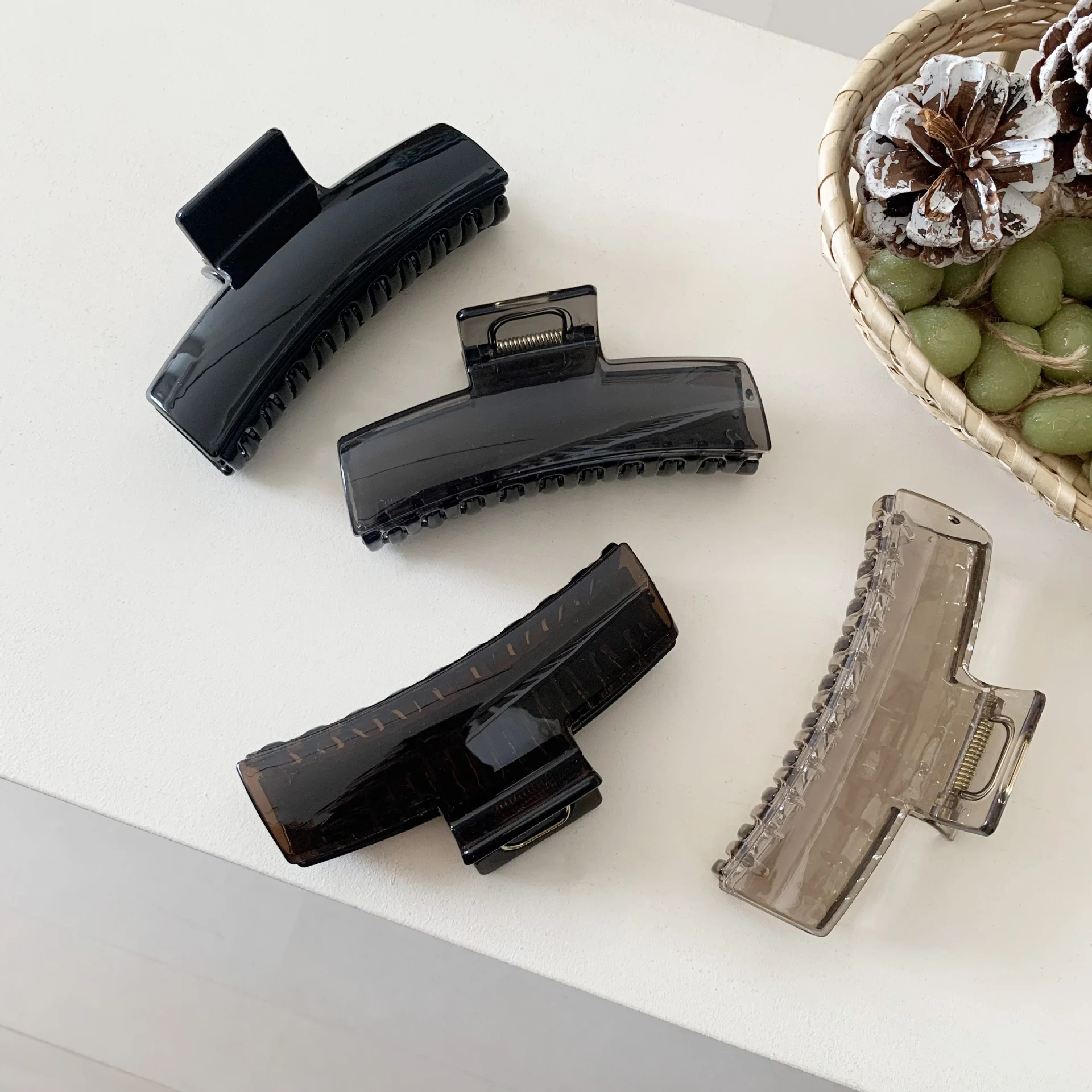 Solid color square grabber clip, simple dark brown large shark clip, advanced PC material hairpin commuting clip