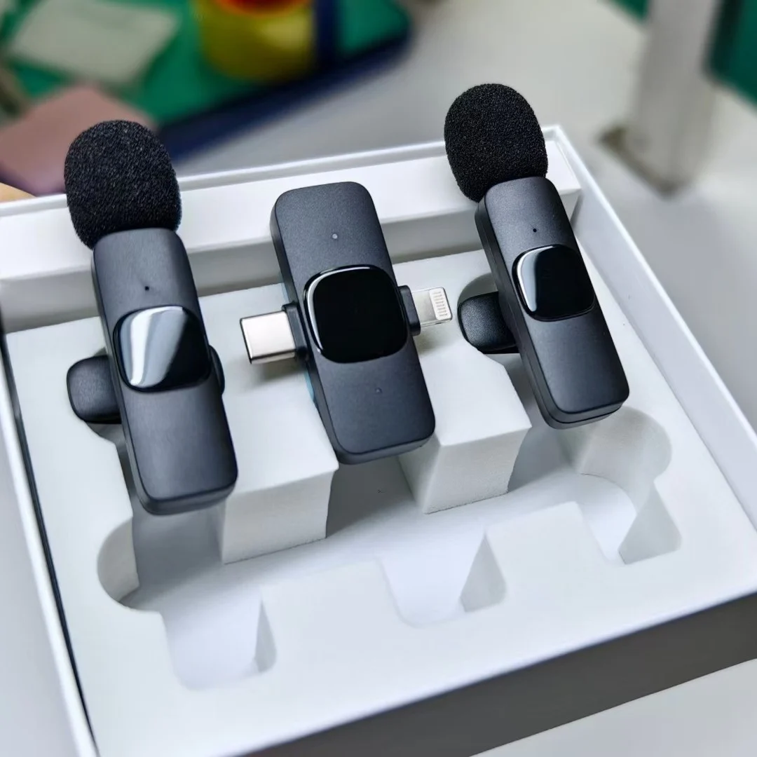 One to two wireless lavalier microphone live broadcast microphone with goods receiving wireless microphone lavalier microphone 4