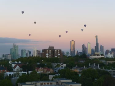 Early morning hot air balloons