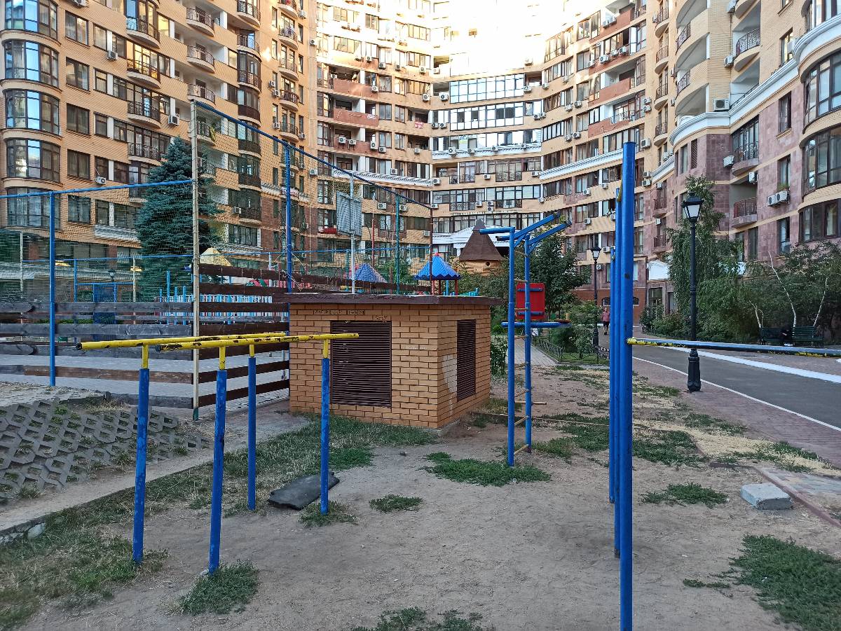 Мини площадка
Частная территория, но почти всегда открыто - photo 2