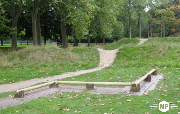 West Ham Park - photo 4