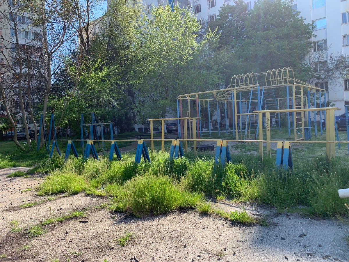 Площадка возле ОНАХТ
Старая советская - photo 1